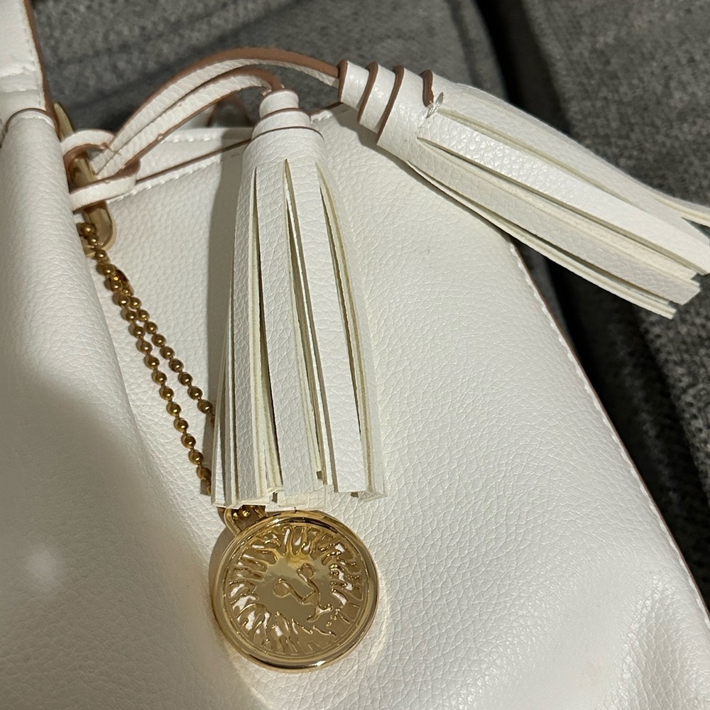 Ann Klein white bag - Picture 6 of 6